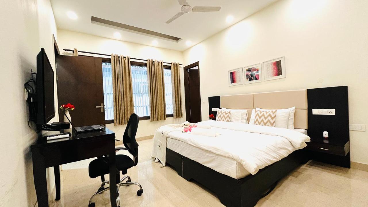 Olive Service Apartments - Dlf Cyber City Гургаон Экстерьер фото